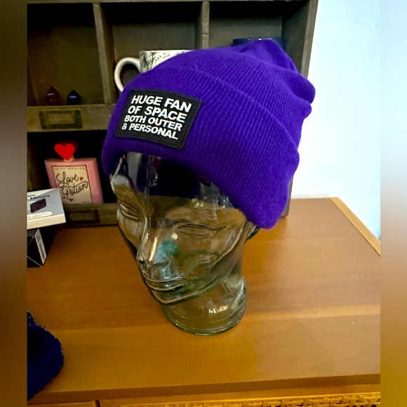 Club Huey Beanie. - Picture 2 of 4